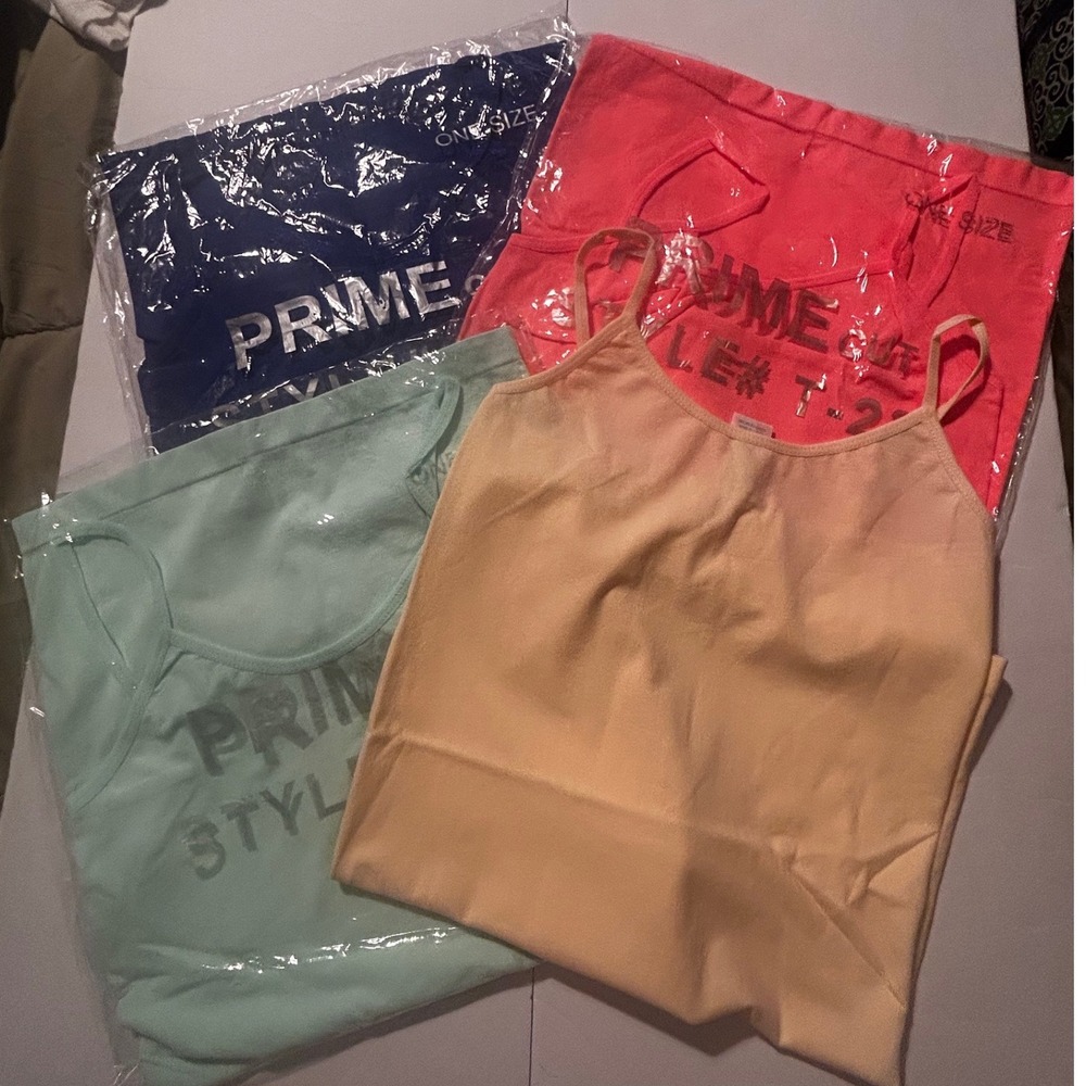 Prime Cut Women Multi Color Seamless Camisole Tank Top 4 Pack Style T23 One Size